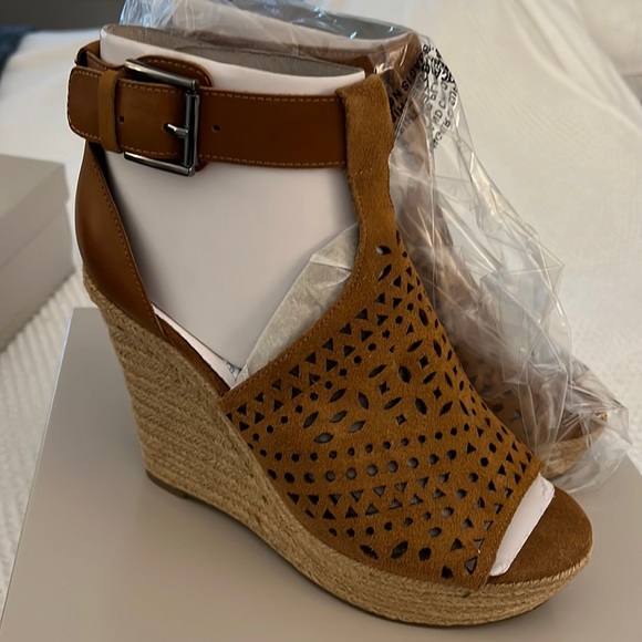 Brand new Marc Fisher HASINA platform wedge espadrilles - Picture 1 of 4